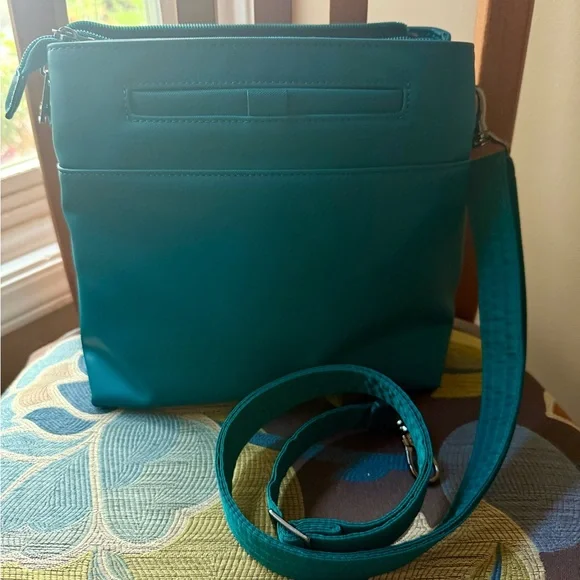 LUG Double Dip Satin Luxe VL Crossbody Bag - Picture 2 of 4